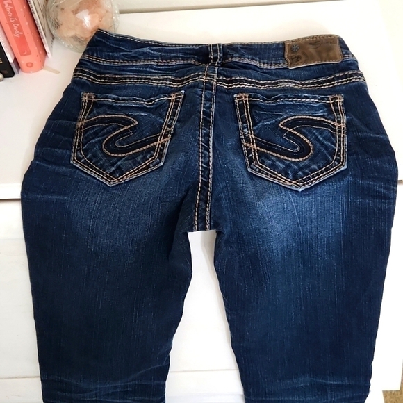Silver Suki Mid Straight Jean 26 / 32L Embroidered 2 Dark wash Sexy Preppy - Picture 1 of 11
